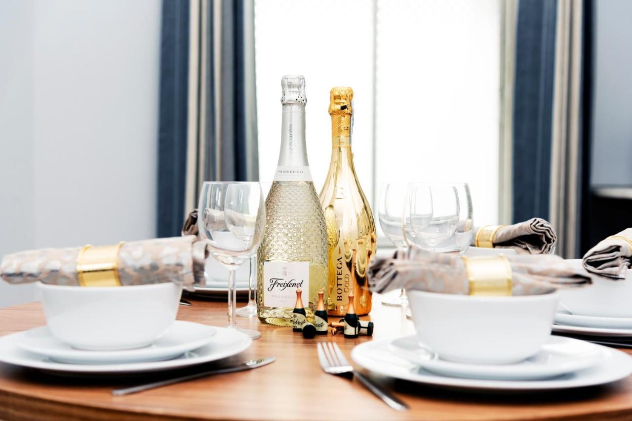Wrexham Central Stay - Apartment Six المظهر الخارجي الصورة